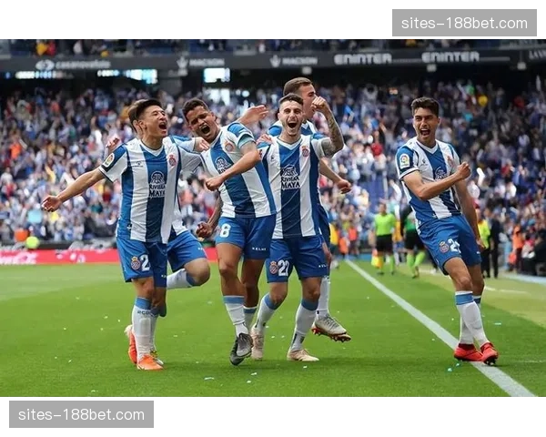 阿拉维斯主场定位球失分：防守盯人体系在定位球防守中存漏洞