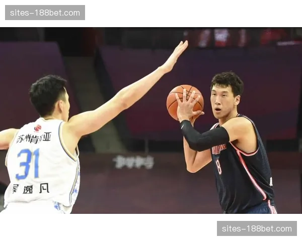 杜润旺三分10中4砍20分创赛季新高,广东空间型四号位回暖 杜润旺三分10中4砍20分创赛季新高,广东空间型四号位回暖